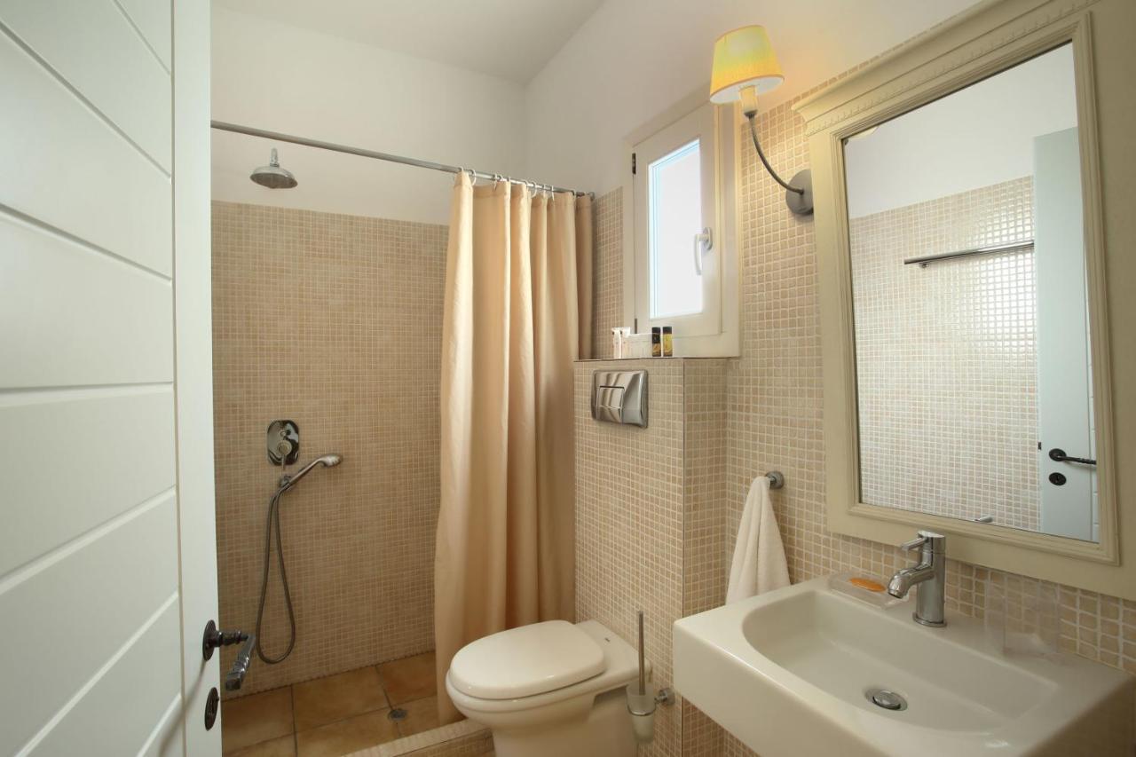 Aeolos Hotel Koufonisia Екстериор снимка