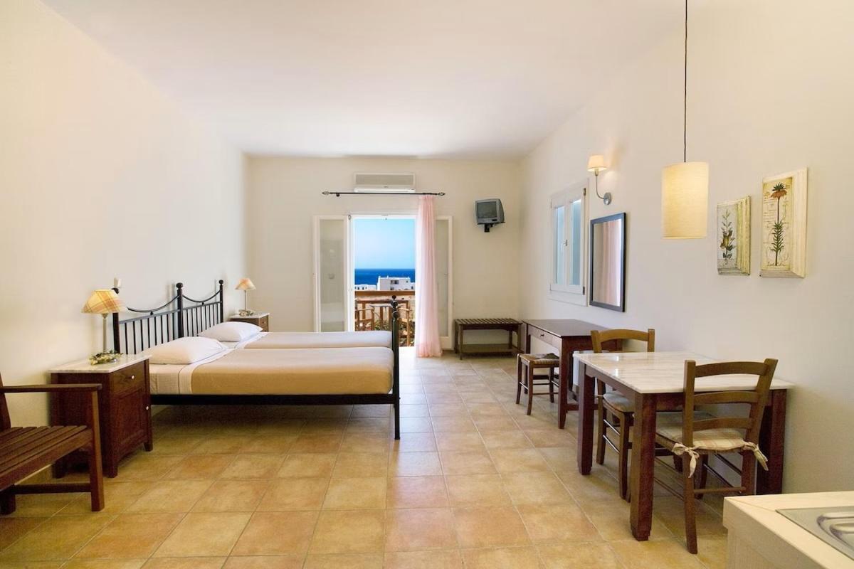 Aeolos Hotel Koufonisia Екстериор снимка